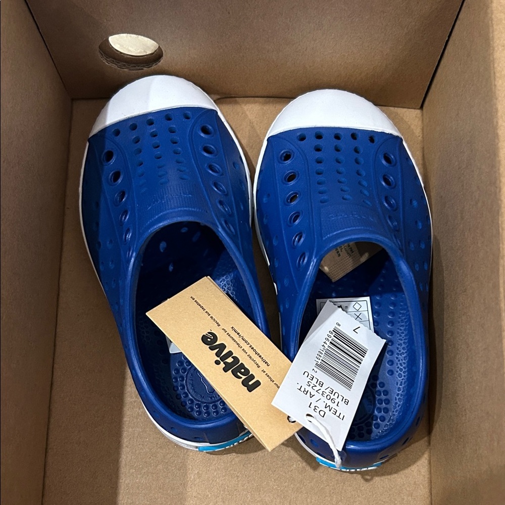 Native Kids Water Shoes - Blue and White